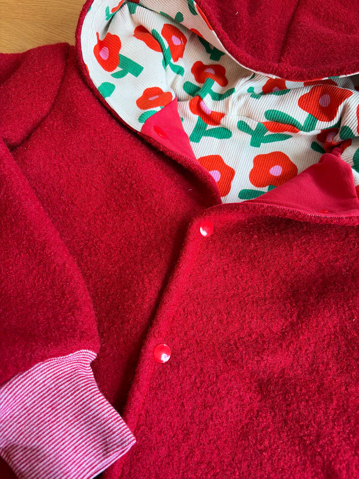 Walkjacke 86/92 rot Blumen