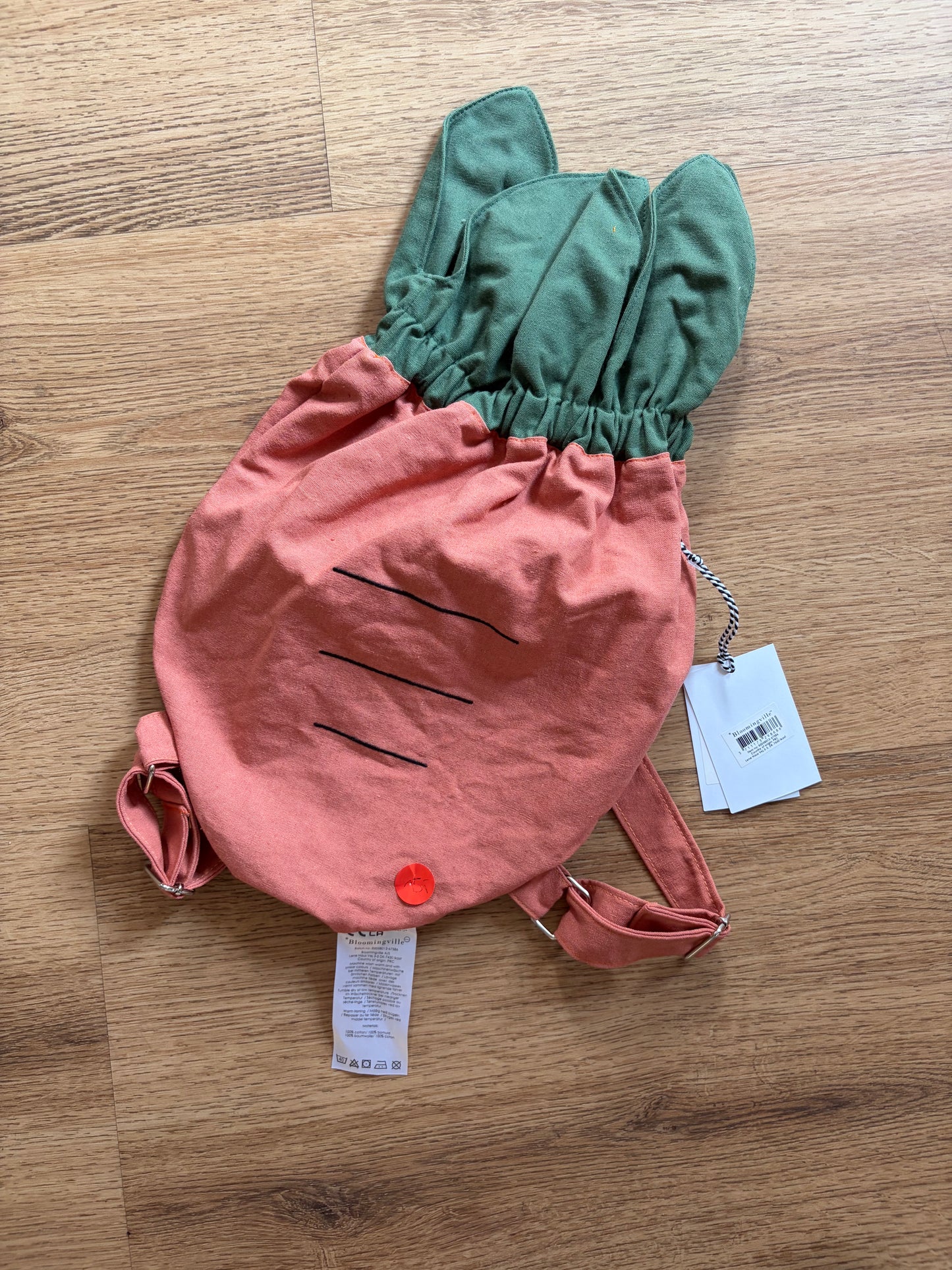 Kleiner Karotten Rucksack