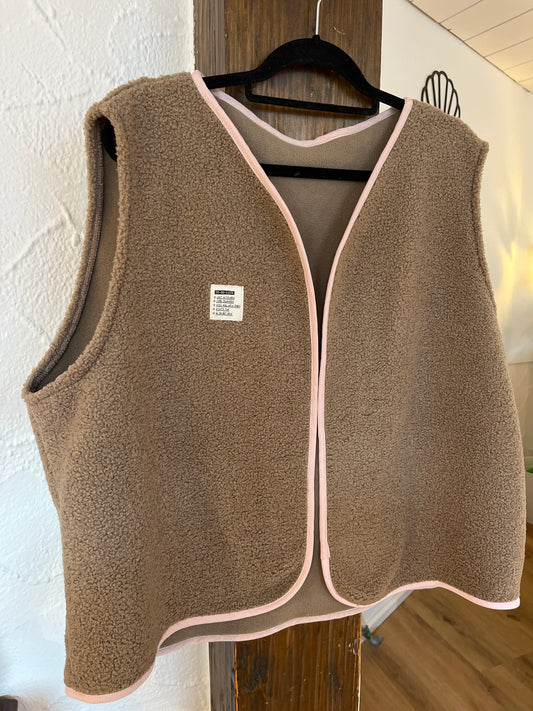 Oversize Weste Größe L beige