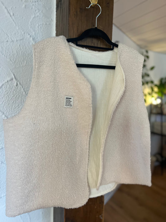 Oversize Weste Größe M crem hell